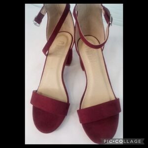BURGUNDY ankle  strappy sandal